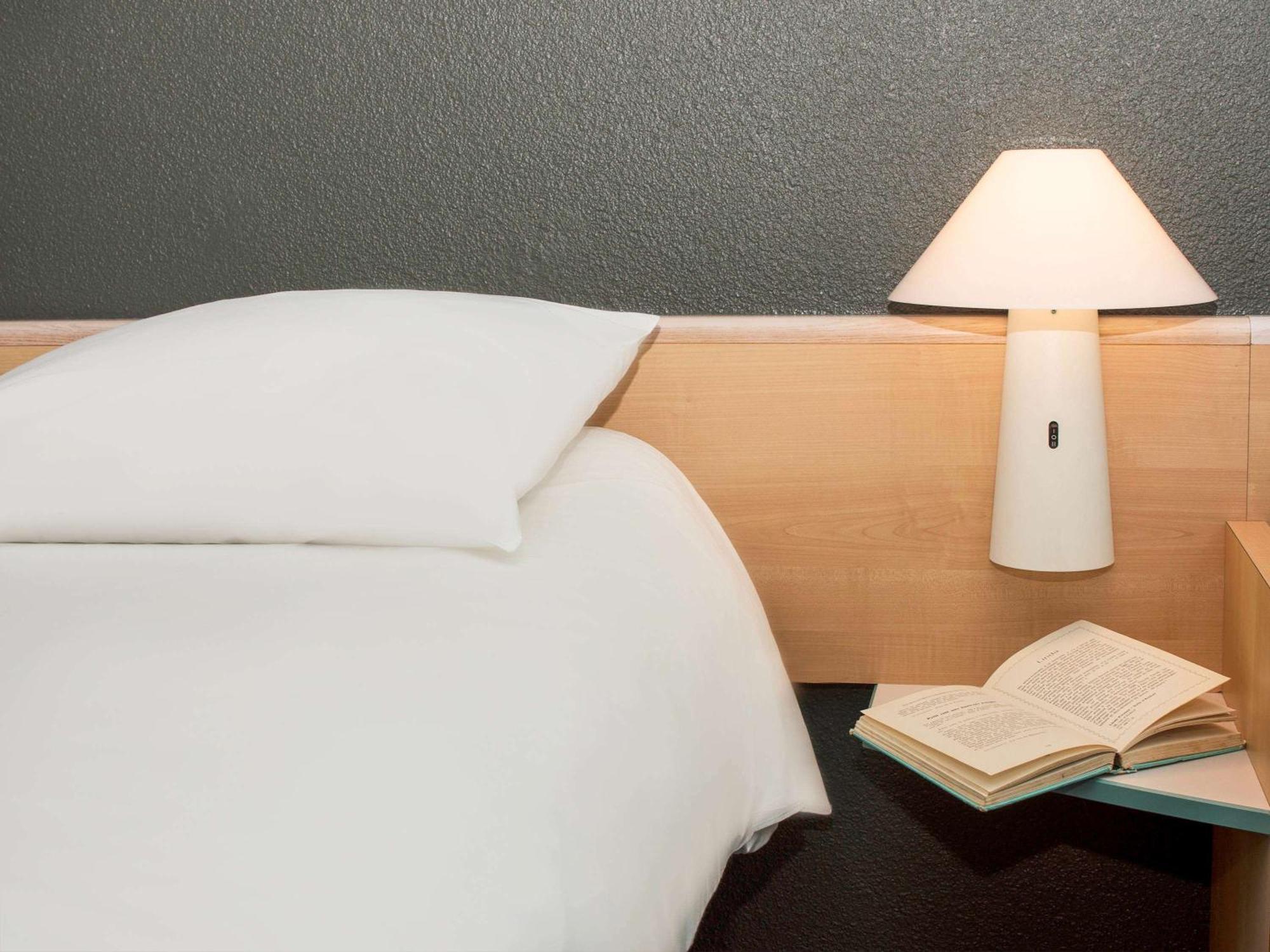 Ibis Montelimar Nord Hotel Saulce-sur-Rhone Bagian luar foto